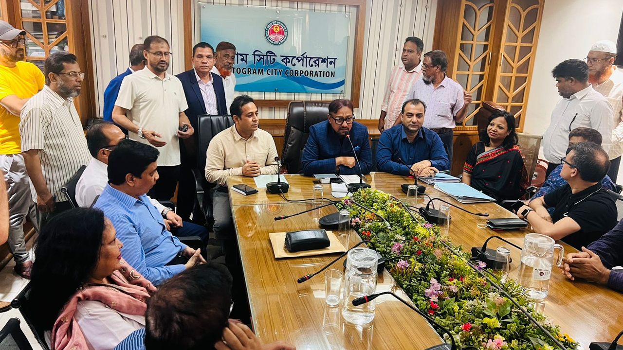 ২৯৫ জনের চাকরি স্থায়ী করলো চসিক মেয়র